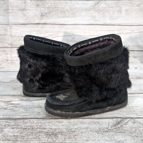 Manitobah Mukluks Waterproof Black Fur Suede Winter Boots – Women’s Size 7 - Picture 6 of 10
